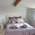 Βίλα 6 Pers Uzes Piscine Lagon Et Vue Garrigue *