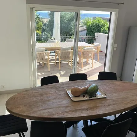 6 Pers Uzes Piscine Lagon Et Vue Garrigue